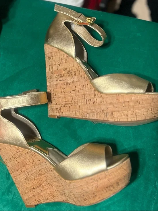 WOMEN MK Michael Kors Arianna Metallic Gold Cork Wedge with Ankle Strap,Size 7.5 - Picture 3 of 12